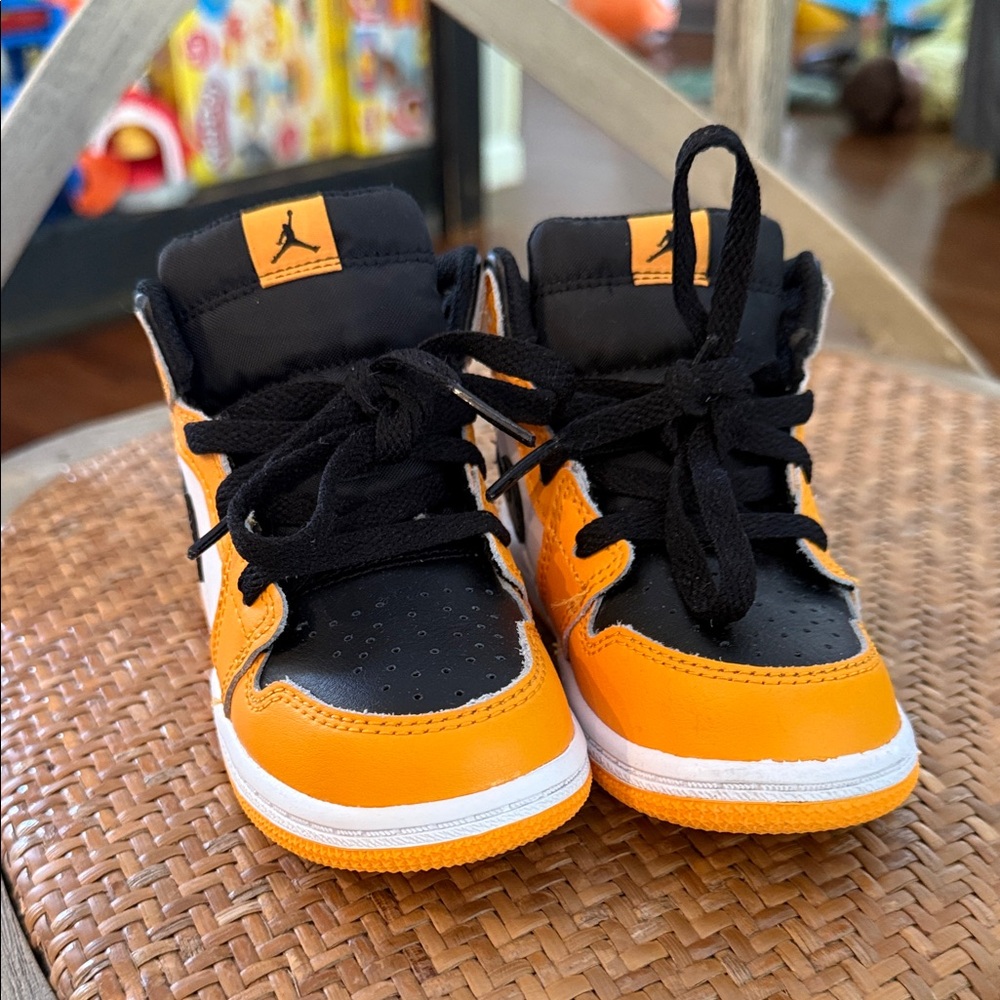 Jordan Kids' Sneakers in Black and Orange